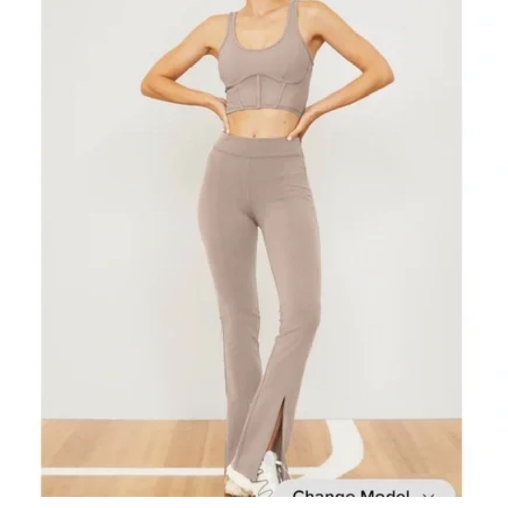 ALO Yoga Airbrush High Waist Wide Flutter Legging Split Front Taupe Size XS